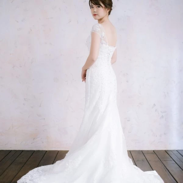 WF002 白色素雅手工婚紗