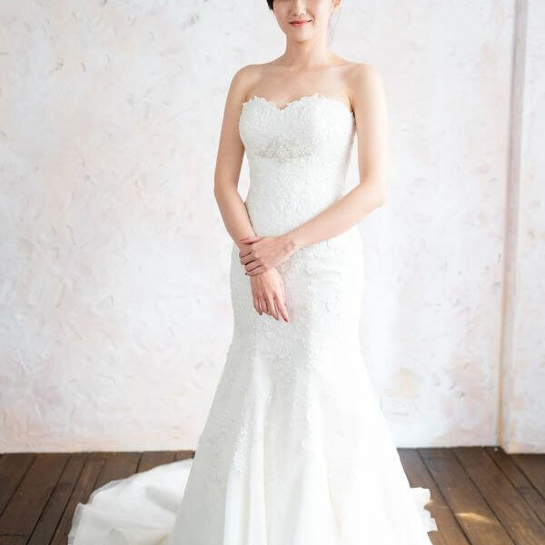 WF005 白色素雅手工婚紗