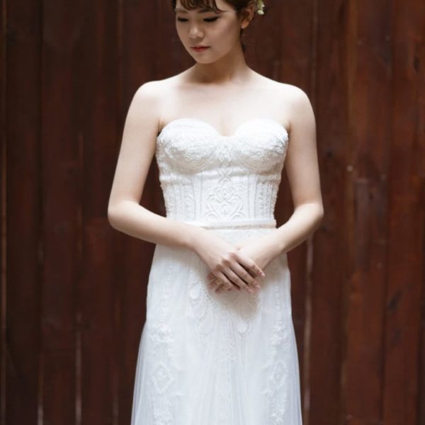 WA010 白色素雅手工婚紗