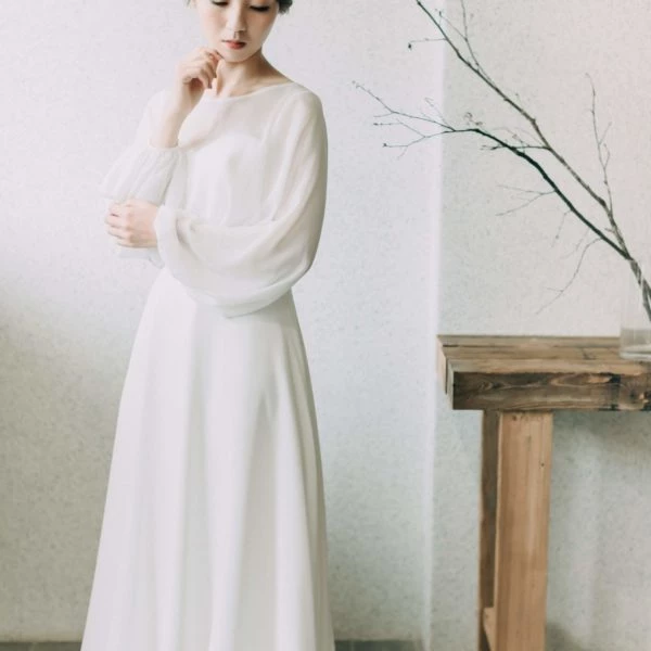 WA030 白色長袖素雅雪紡手工婚紗