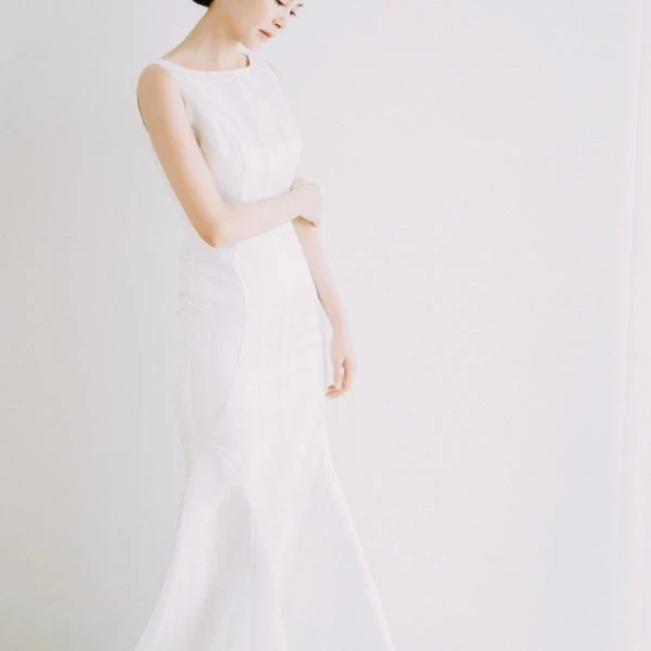 WF011 白色緞面手工婚紗
