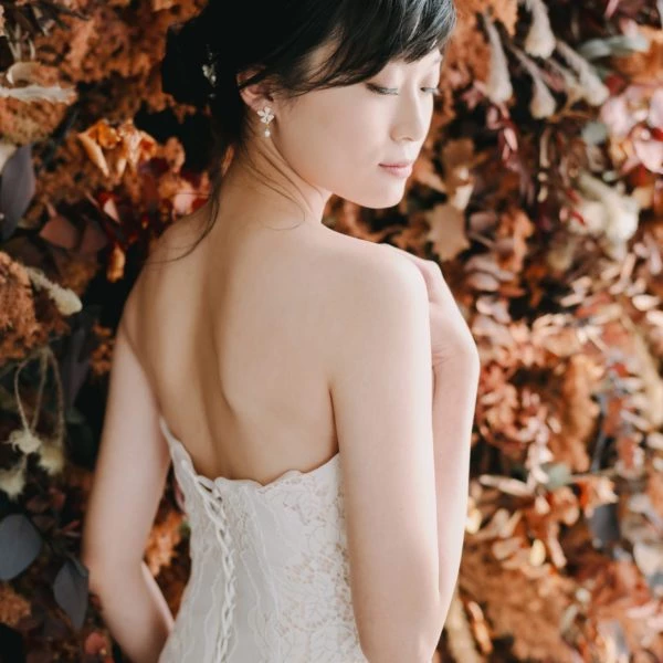 WF013 白色素雅手工婚紗