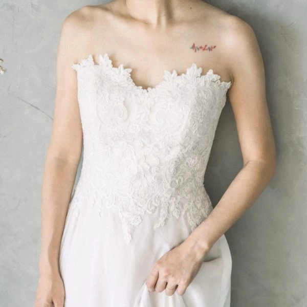 WA059 白色素雅手工婚紗(加價款)