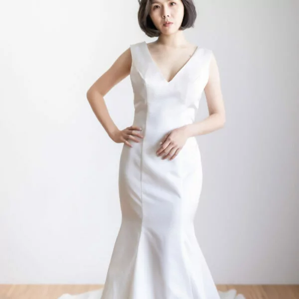 WF026 白色緞面手工婚紗