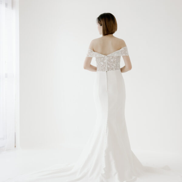 WF030 白色蕾絲手工婚紗(加價款)