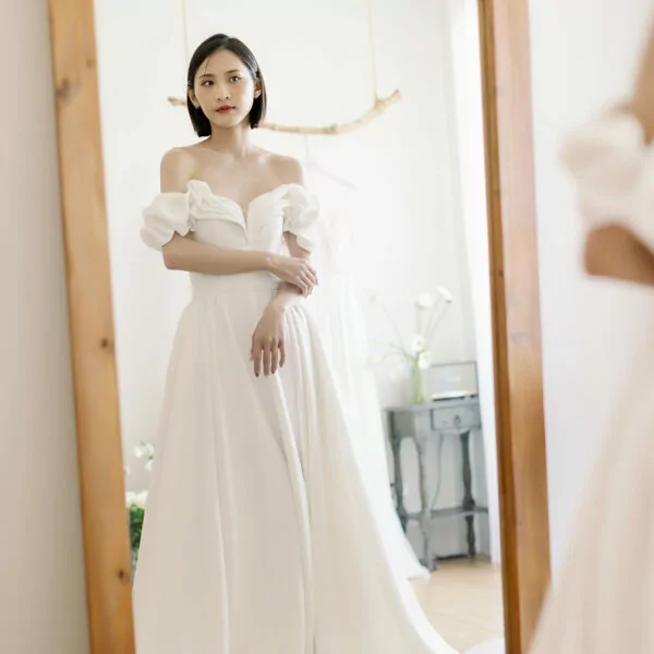 WA066 白色緞面手工婚紗