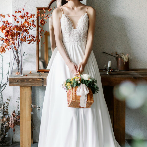 WA067 白色蕾絲手工婚紗(加價款)